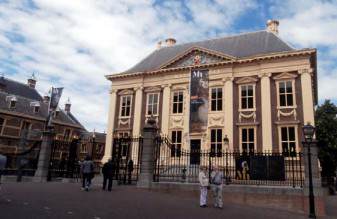 and the main entrance to The Mauritshuis